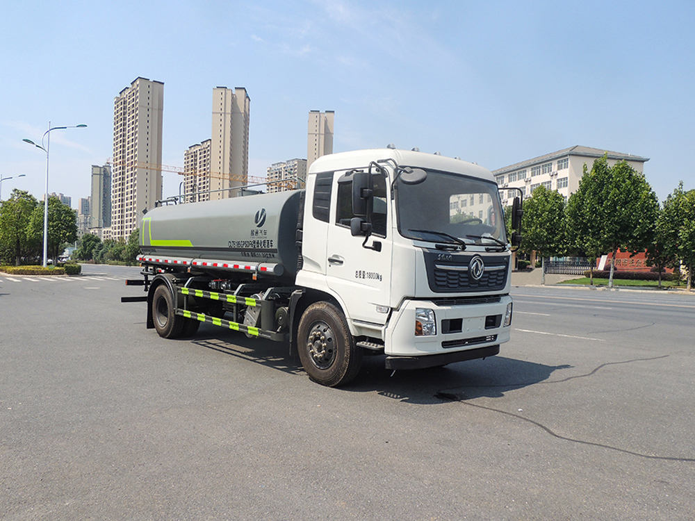 15方天錦軸距4700康機230灑水車