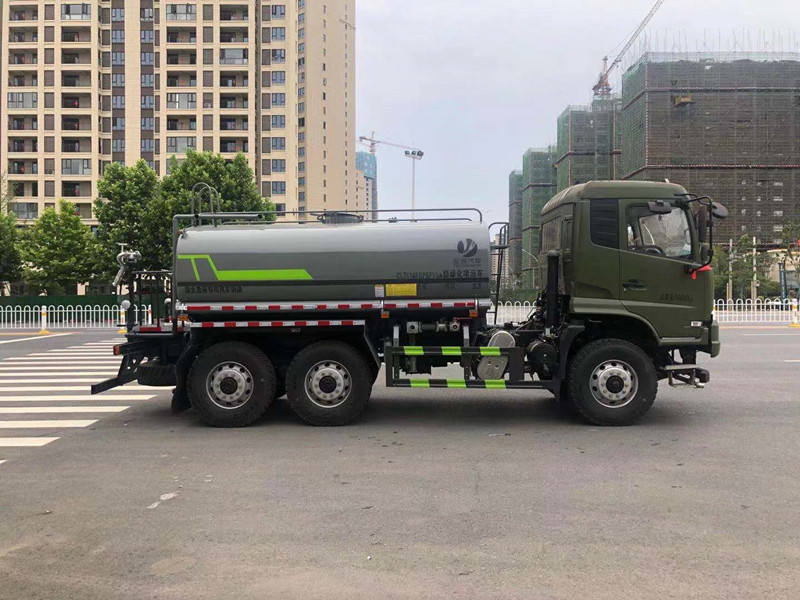 東風天錦10方灑水車-六驅動灑水車