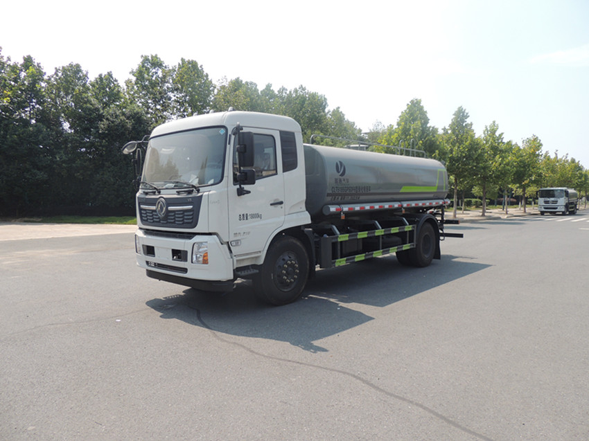 東風(fēng)天錦 15 方灑水車(chē)